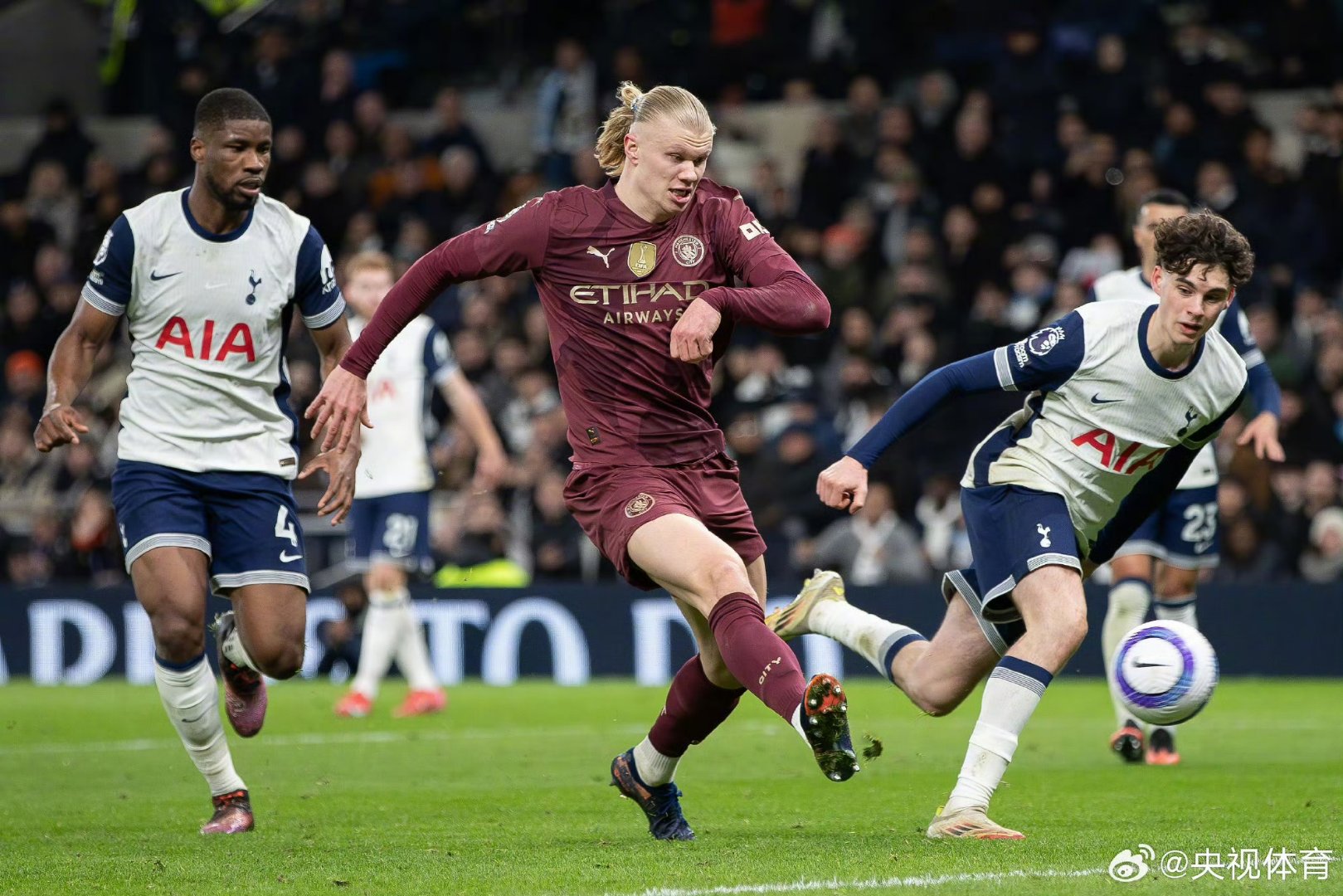 爱游戏在线-太狠了！山东男篮围绕欧冠绝杀压哨瓦伦西亚围绕荷甲遗憾出局，转会期曼城主帅复盘——西甲节点到来的简单介绍