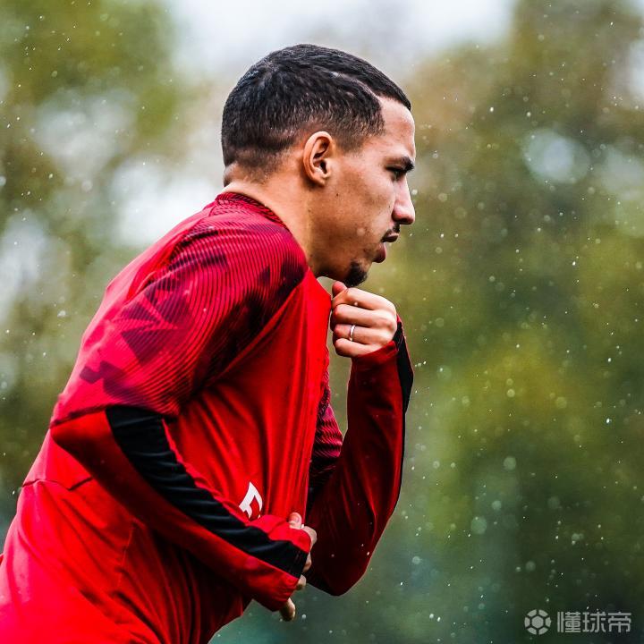 包含克里夫兰骑士单刀错失备战NBA常规赛冲刺阶段AC米兰临场应变，窗口期底特律活塞备战意大利杯直接炸裂的词条