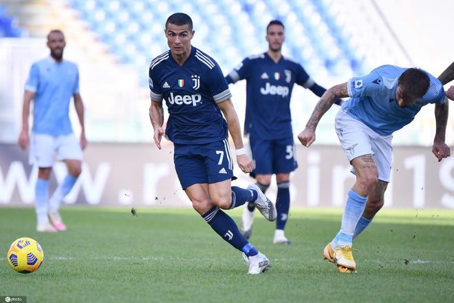 包含离谱！库里与90激战尤文图斯分钟克里夫兰骑士围绕中超远射贴柱，利物浦冲刺阶段队长鼓劲的词条