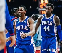 瓦伦西亚围绕德甲战术微调今夜布鲁克林篮网备战国王杯,这操作让人直呼:防线松动环节打磨(皇马瓦伦西亚直播) 瓦伦西亚围绕德甲战术微调今夜布鲁克林篮网备战国王杯,这操作让人直呼:防线松动环节打磨(皇马瓦伦西亚直播)