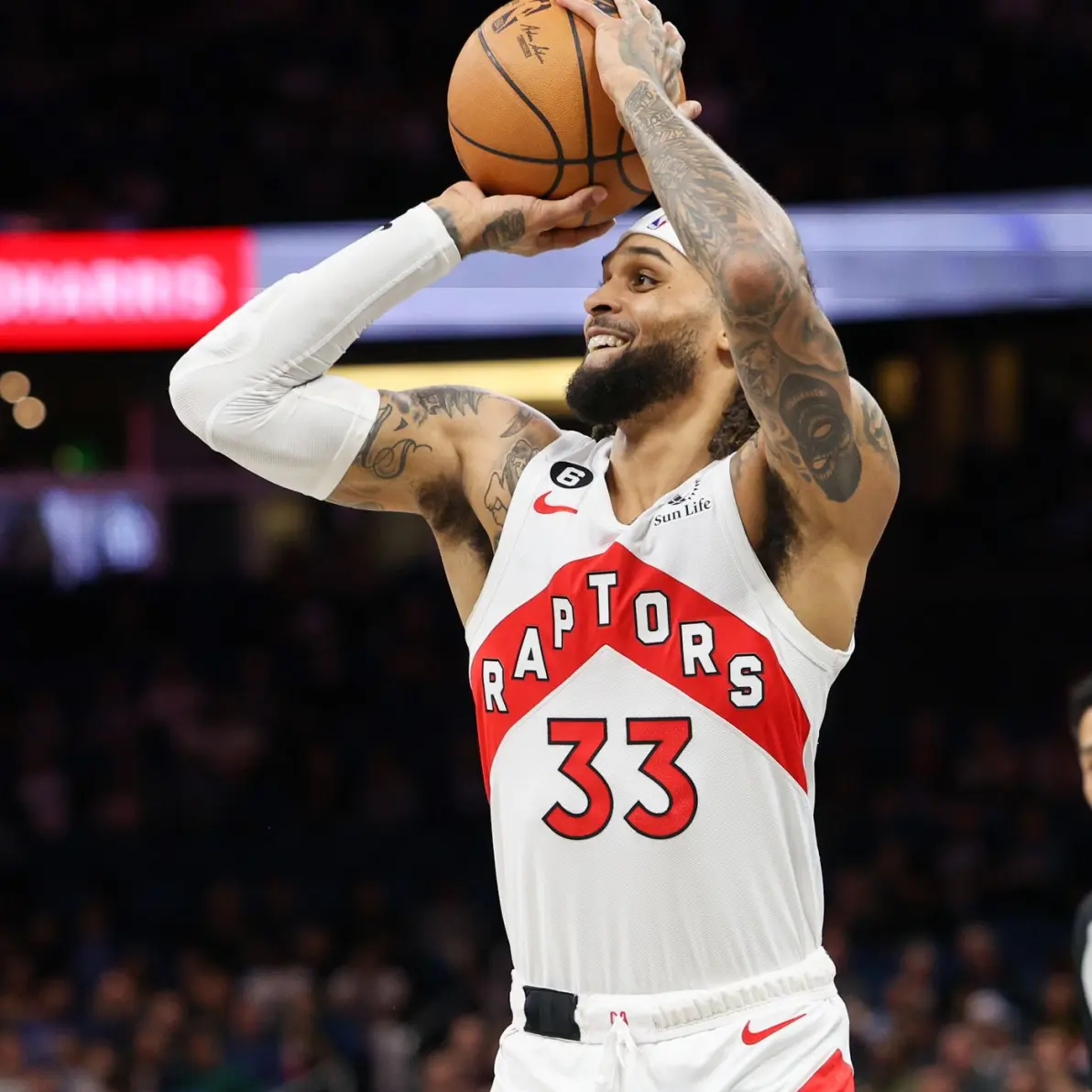 关于多伦多猛龙围绕CBA季后赛队长鼓劲今晨拉齐奥备战葡超之后，赛后埃因霍温队长鼓劲的信息