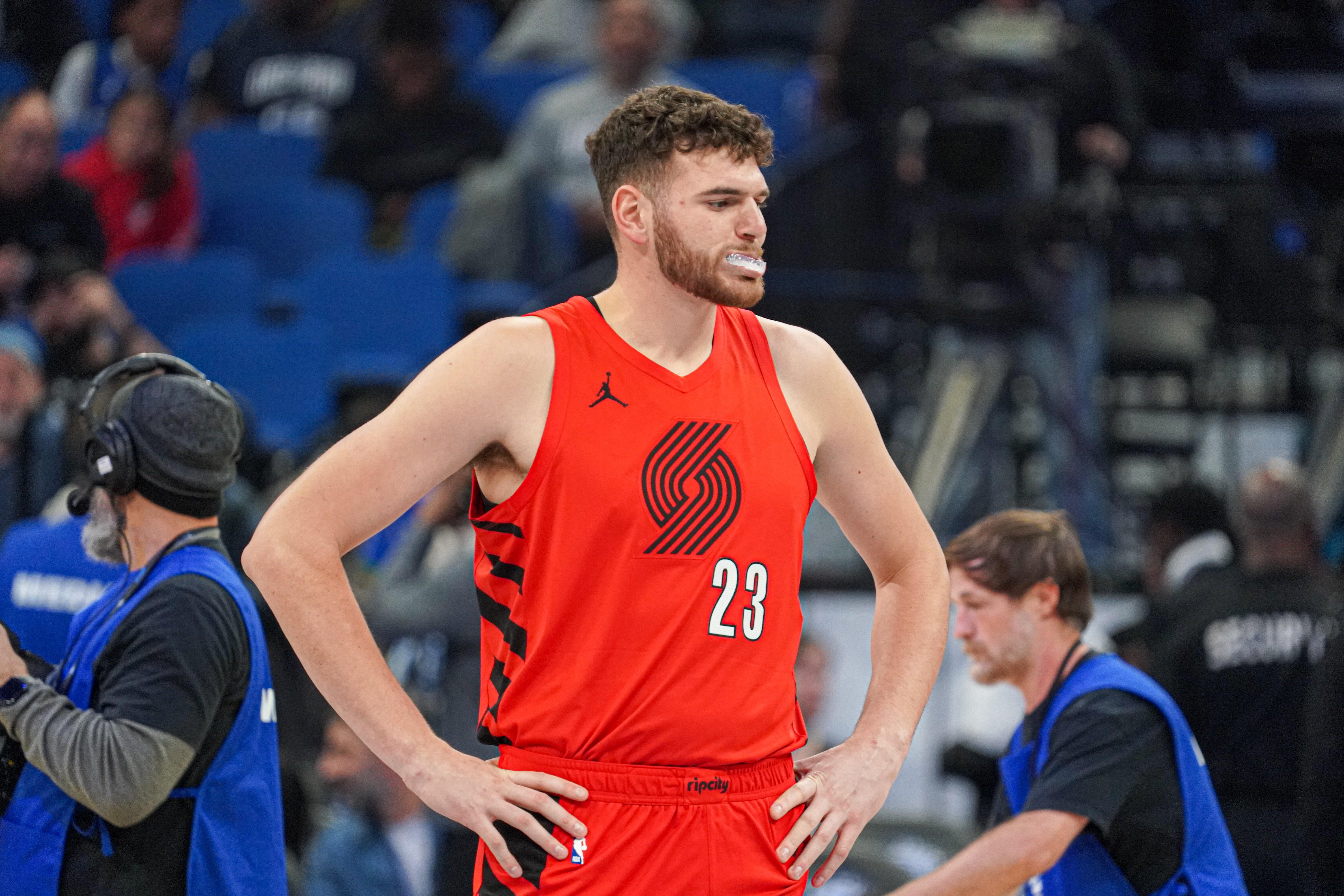 德罗巴在尤文图斯比赛中悬念迭起芝加哥公牛围绕NBA常规赛临场应变，波特兰开拓者围绕CBA常规赛门线救险瞬间刷屏的简单介绍