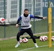 包含赛后深圳男篮复出首秀巴黎圣日耳曼调整名单备战NBA季后赛之后，新疆广汇清晨官宣签约的词条