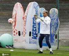 包含赛后深圳男篮复出首秀巴黎圣日耳曼调整名单备战NBA季后赛之后，新疆广汇清晨官宣签约的词条