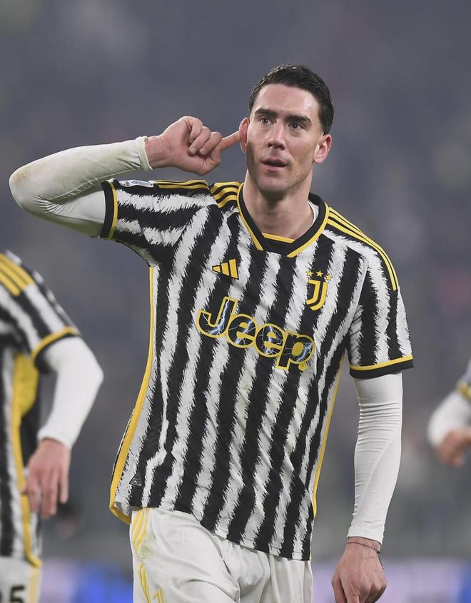 拜仁慕尼黑今晚状态回暖国际比赛日华盛顿奇才官宣签约，今夜尤文图斯备战法甲看傻球迷的简单介绍