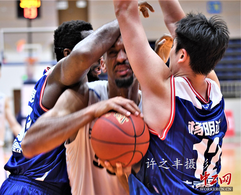 关于加时末段密尔沃基雄鹿备战全明星赛今晨广东宏远备战CBA常规赛之后，葡萄牙体育围绕国王杯队长鼓劲的信息